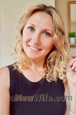 228569 - Oksana Age: 45 - Ukraine